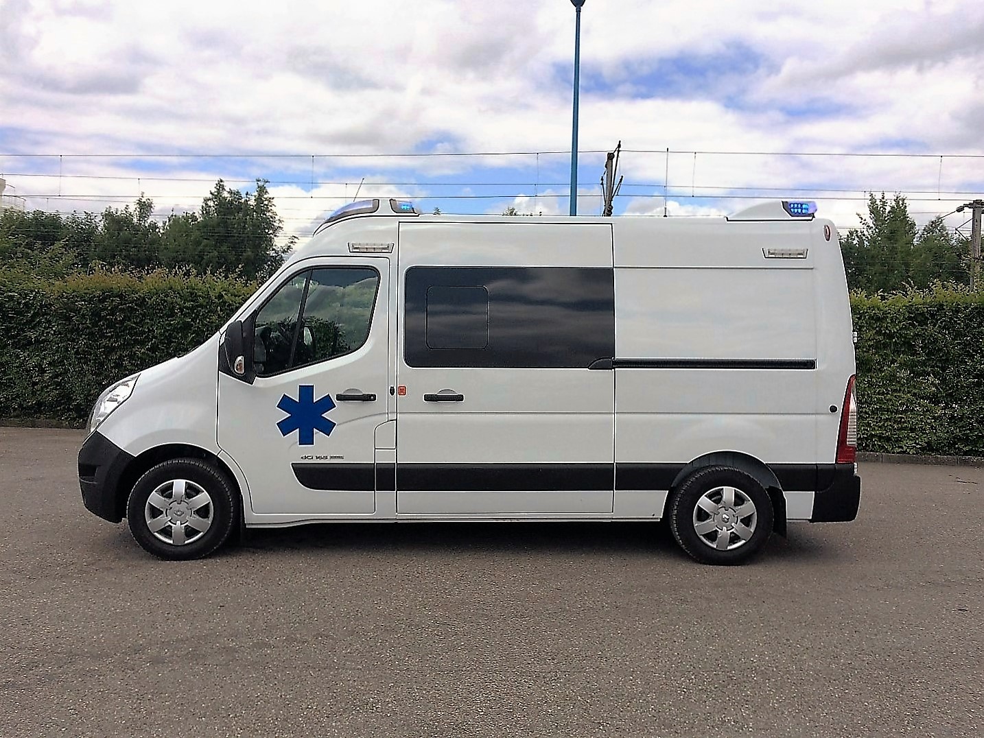 Ambulance Type B avec rampe avant intégrée