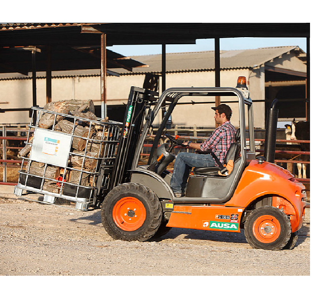 Chariot élévateur tout-terrain type C150H AUSA - 1 500 kg - Hauteur de levage jusqu'à 4670 mm - Compact et faible coût de maintenance_1