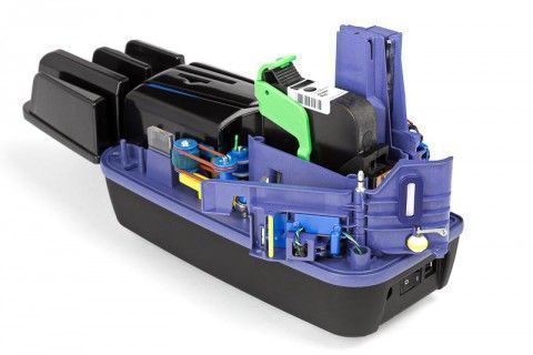 Appareil de lecture de chèques avec contrôle de document et imprimante jet d'encre