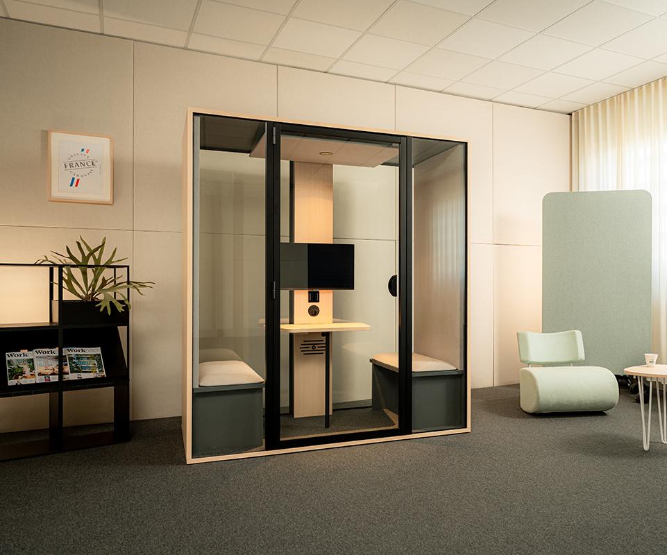 Cabine acoustique pour un échange productif  en toute discrétion entre deux personnes - Essentielle M_1