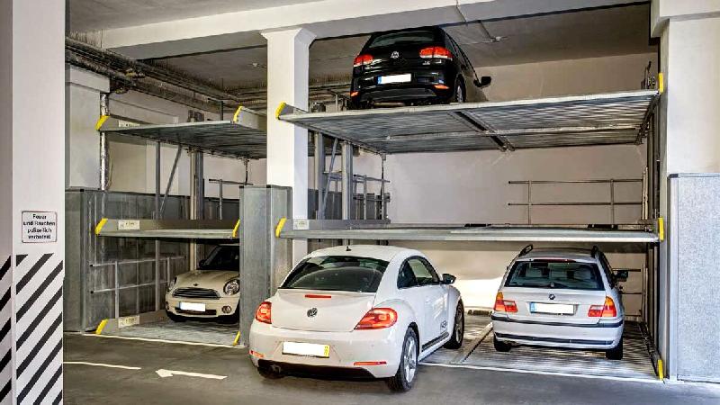 Parking mécanique à stationnement indépendant sur trois niveaux - Hauteur de véhicule jusqu'à 175 cm - Largeur de place jusqu'à 500 cm - Parklift 413_1