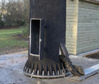 Pylônes arbres accès intérieur SEKOIA - standard 15 à 30m, tronc marron/noir, échelle Soll, plateforme extérieure_1