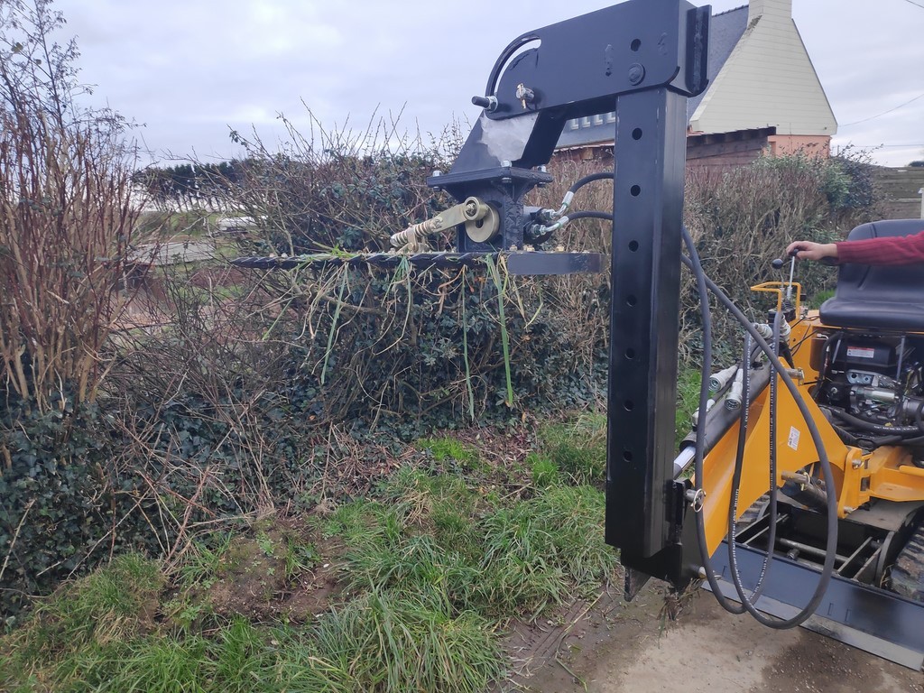 Taille haie hydraulique pour mini pelle - hho_1