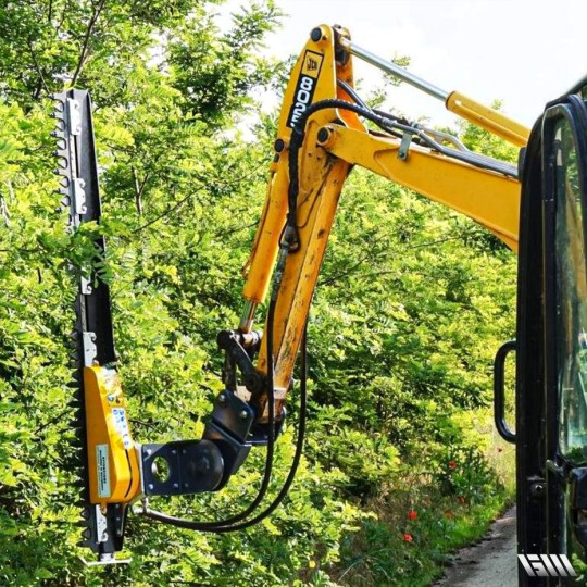 Outil de taillage pour végétaux jusqu'à 4 cm de diamètre