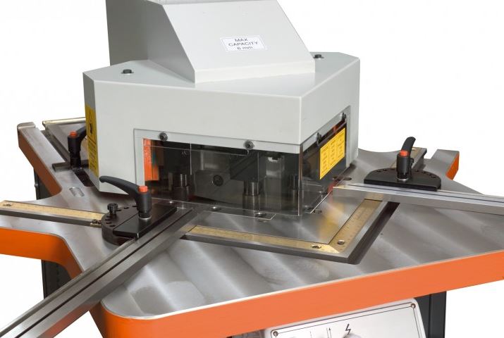 Encocheuse hydraulique à angle fixe 90° - capacité 6mm acier - modèle EHA PRO - dimensions jusqu'à 205x205mm_1