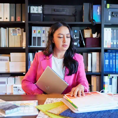 HP ZBook Firefly G11 A AMD Ryzen¢ 7 8840HS Station de travail mobile 35,6 cm (14