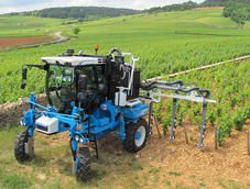 Machine agricole 1074 m avec transmission hydrostatique