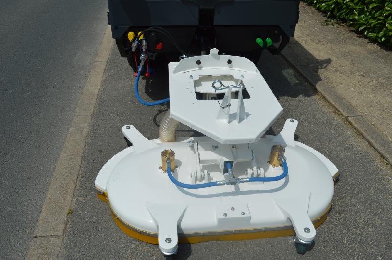 Machine de nettoyage haute pression et eau chaude pour une propreté impeccable