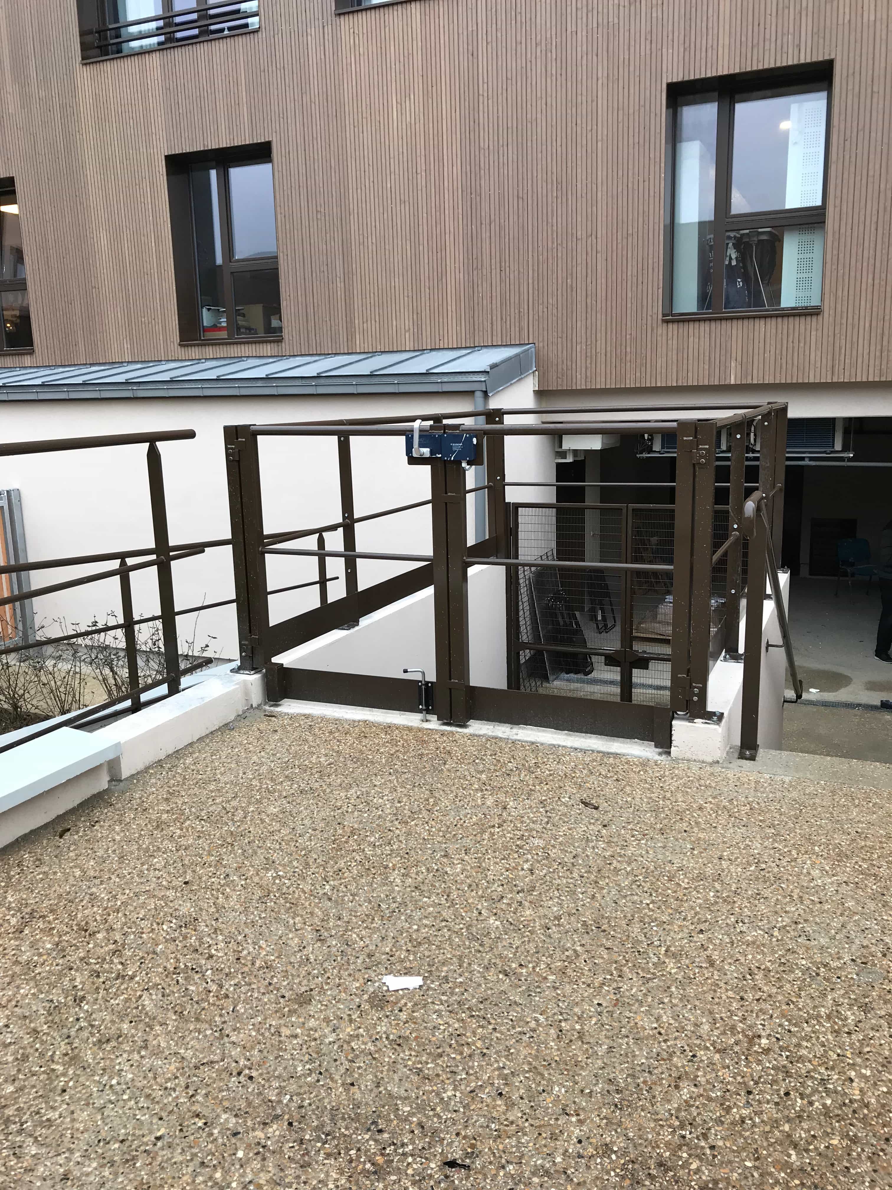 Plateforme élévatrice standard - Série SN - Capacités 3000 à 5000 daN - Charges décentrées_1