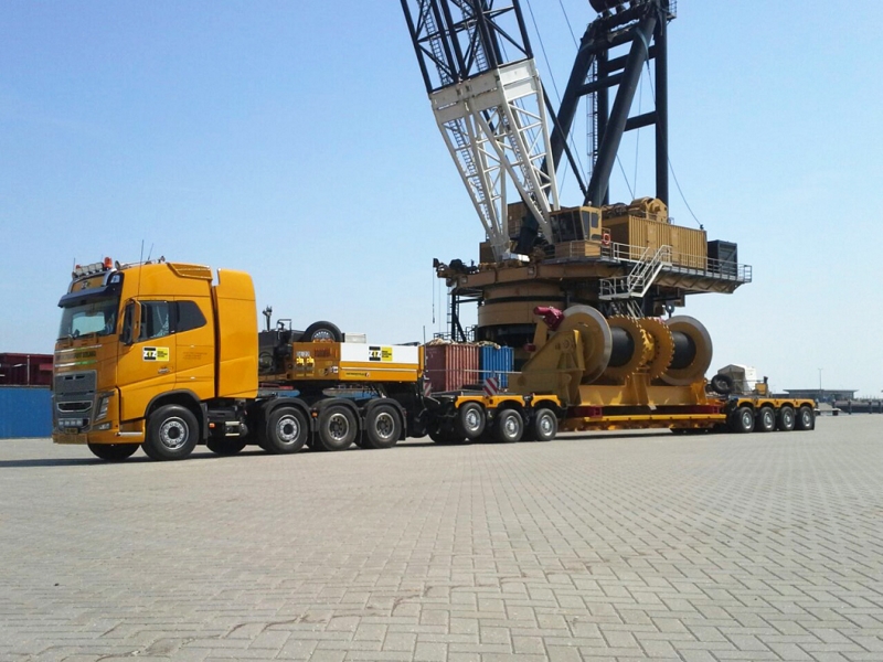 Semi-remorques porte-engins Faymonville 6 essieux - CombiMAX modulable pour charges 50 à 250 tonnes_1