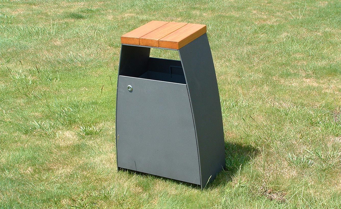 Tango - poubelle publique - larus - 35L - acier et bois FSC - récipient plastique rotomoulé_1