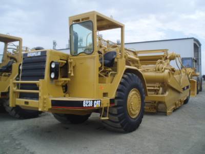 Caterpillar 623B - Décapeuse automotrice - Modèle 3406_1