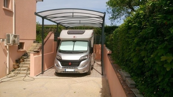 Abri camping car ouvert / structure en aluminium / toiture arrondie en plastique_1