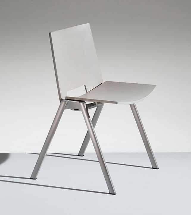 Chaise empilable confortable et résistante - HL3 - polyvalente pour réunion, travail et collectivités_1