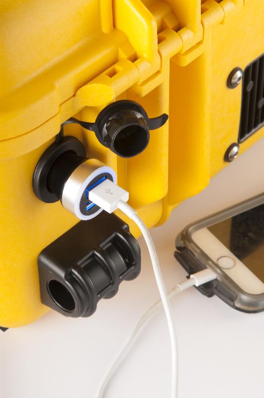 Éclairage de Zone Portable 9460 - Peli - 12 000 lumens, Bluetooth et Mâts Télescopiques_1