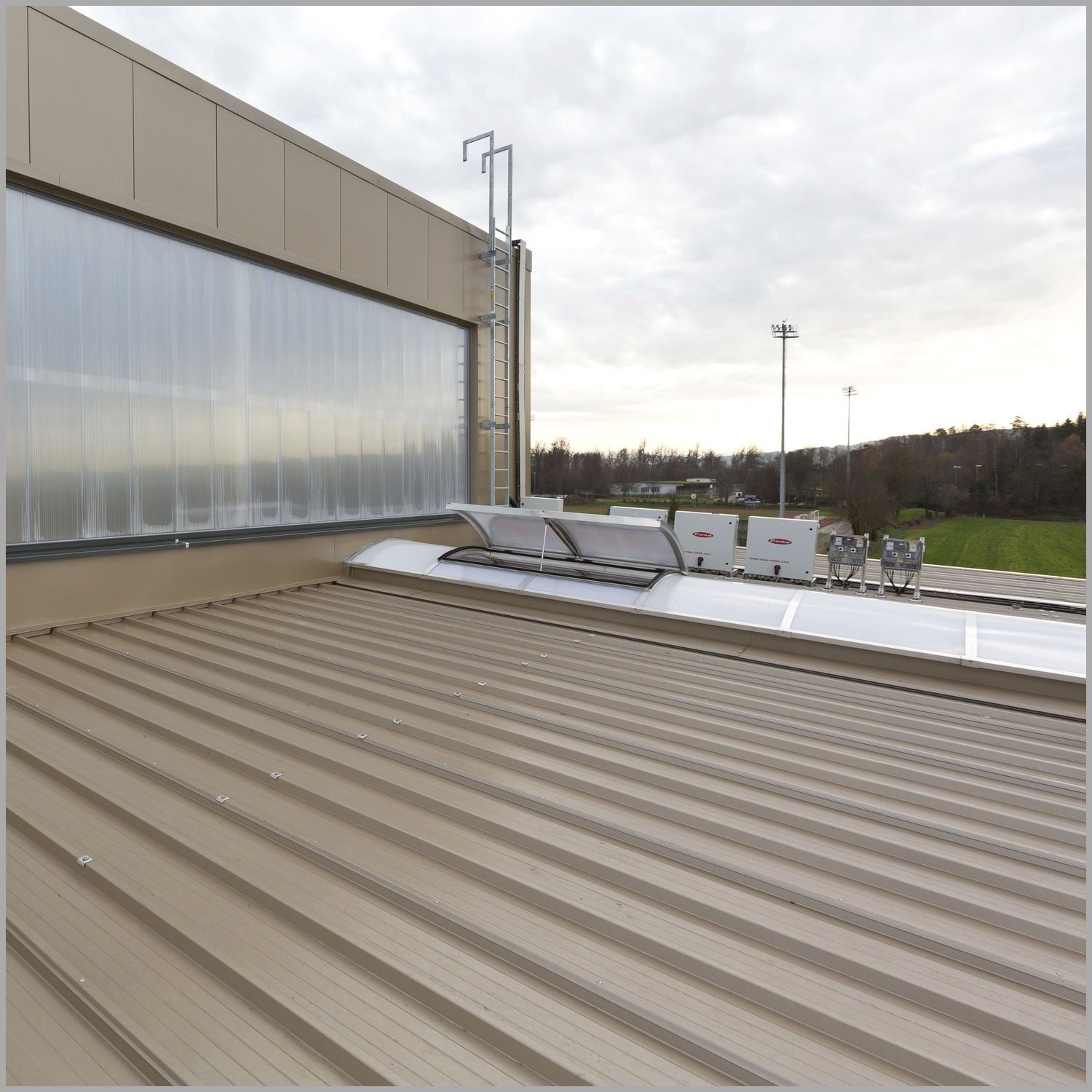 Panneau sandwich de toiture EUROCOPRE_1