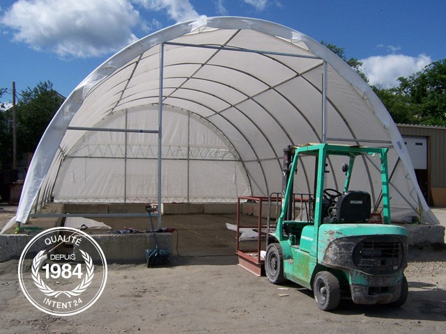 Tunnel de stockage fermé - structure en acier galvanisé - couverture en PVC 720 g/m² - dimensions 12 x 9,15 x 4,5 m - avec porte et fenêtre_1