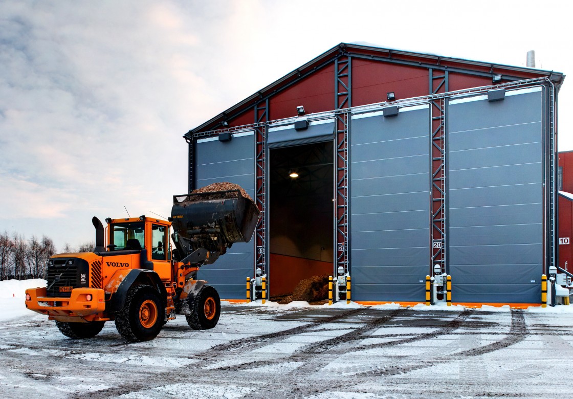 Porte sectionnelle industrielle NK2L - double lite, automatique, repliable en plafond, pleine, en métal - isolation phonique et thermique - 12000 x 8000 mm_1