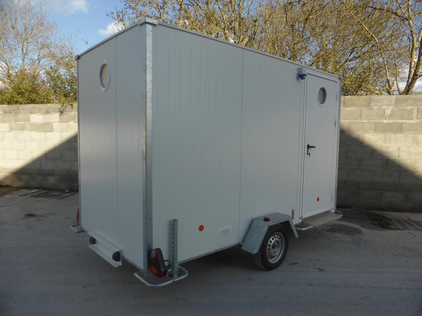 Roulotte de chantier gamme minimobile / vestiaire / réfectoire / sanitaire / 3.41 x 1.68 m_2