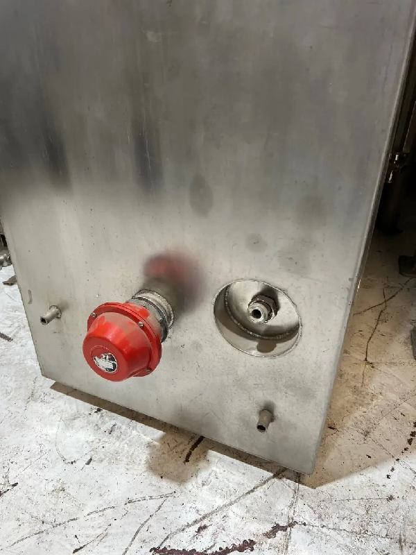 Cuve en acier inoxydable d'occasion 500 litres avec veste et serpentin intérieur - référence : c8026_1