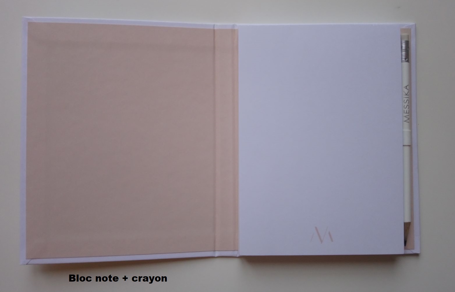 Papeterie publicitaire - Carnets, blocs-notes et crayons personnalisés avec reliures variées et matériaux divers_1