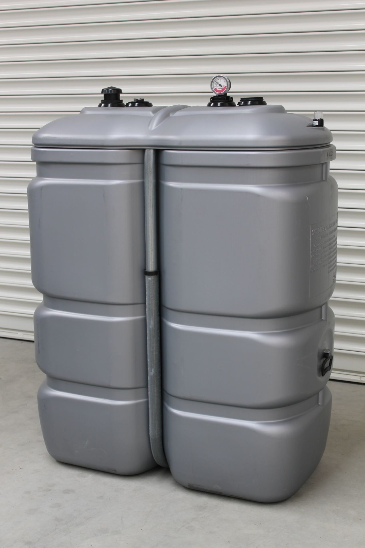 Cuve double paroi pour le stockage de fioul, gasoil, GNR - 750L à 2000L - Polyéthylène haute densité - Norme NF EN 13341:2005_1