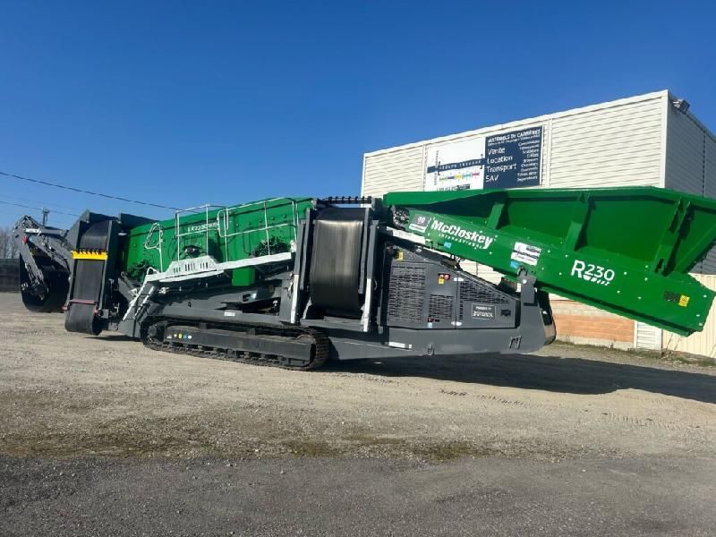 Scalpeur résistant et robuste - MCCLOSKEY R230 - mobile avec moteur diesel 6 cylindres 225 HP_1