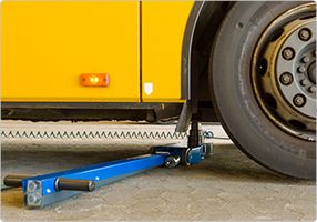 40-4 - Cric hydropneumatique AC Hydraulic à 4 niveaux - Capacité : 40/27/16/10 t - Pour bus bas et véhicules à garde au sol basse_1