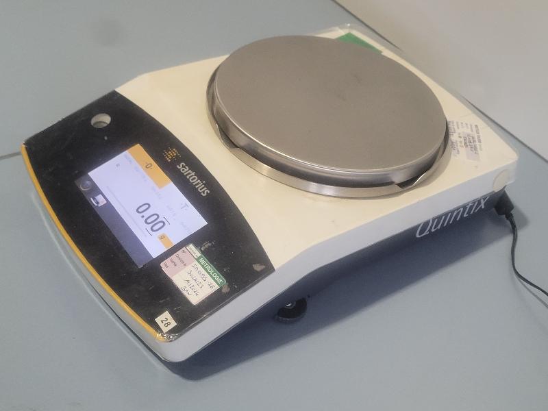 Balance de précision SARTORIUS QUINTIX 1102 1CFR  1100g / 0,01g_1