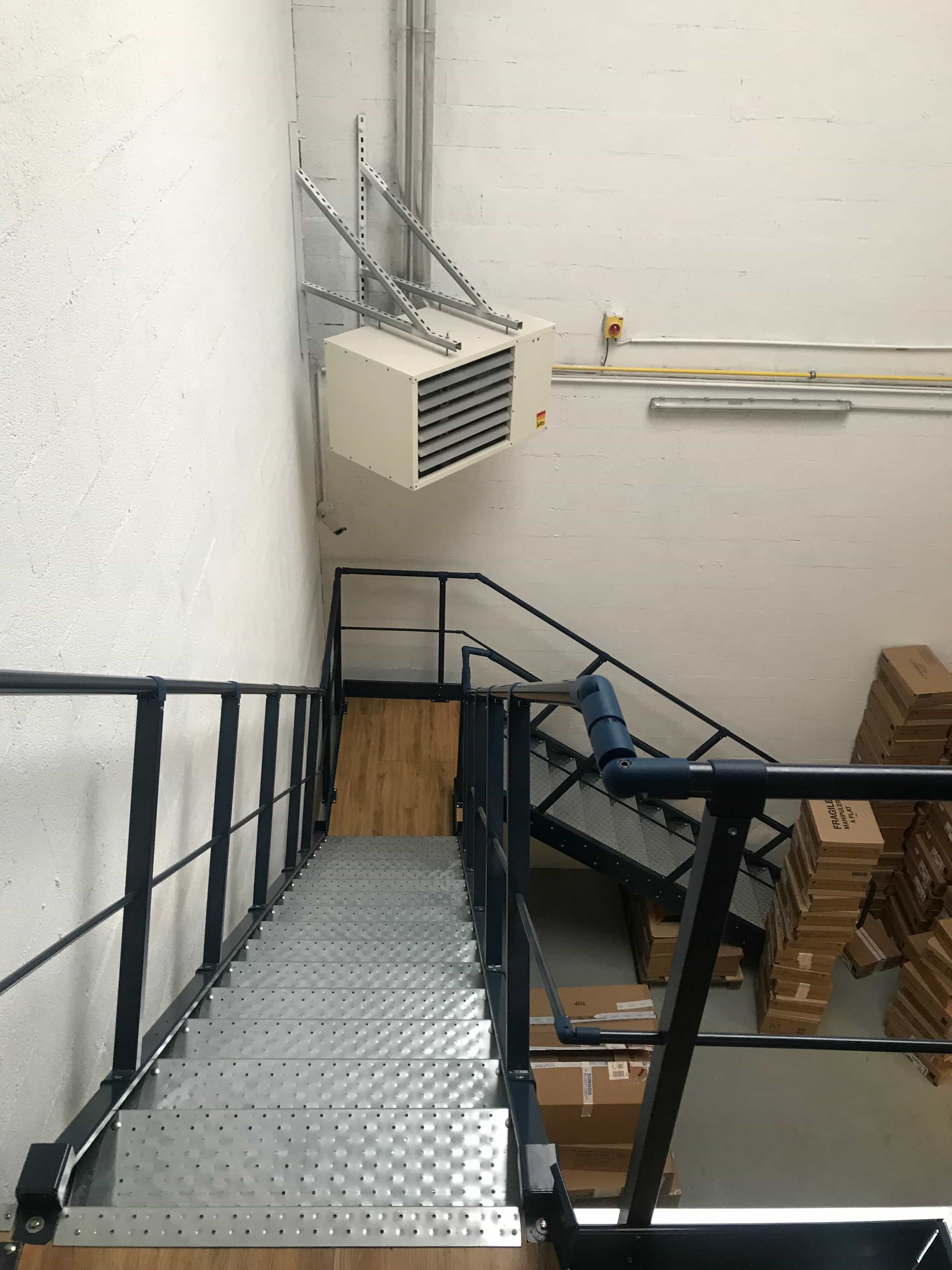 Escalier droit en acier_1