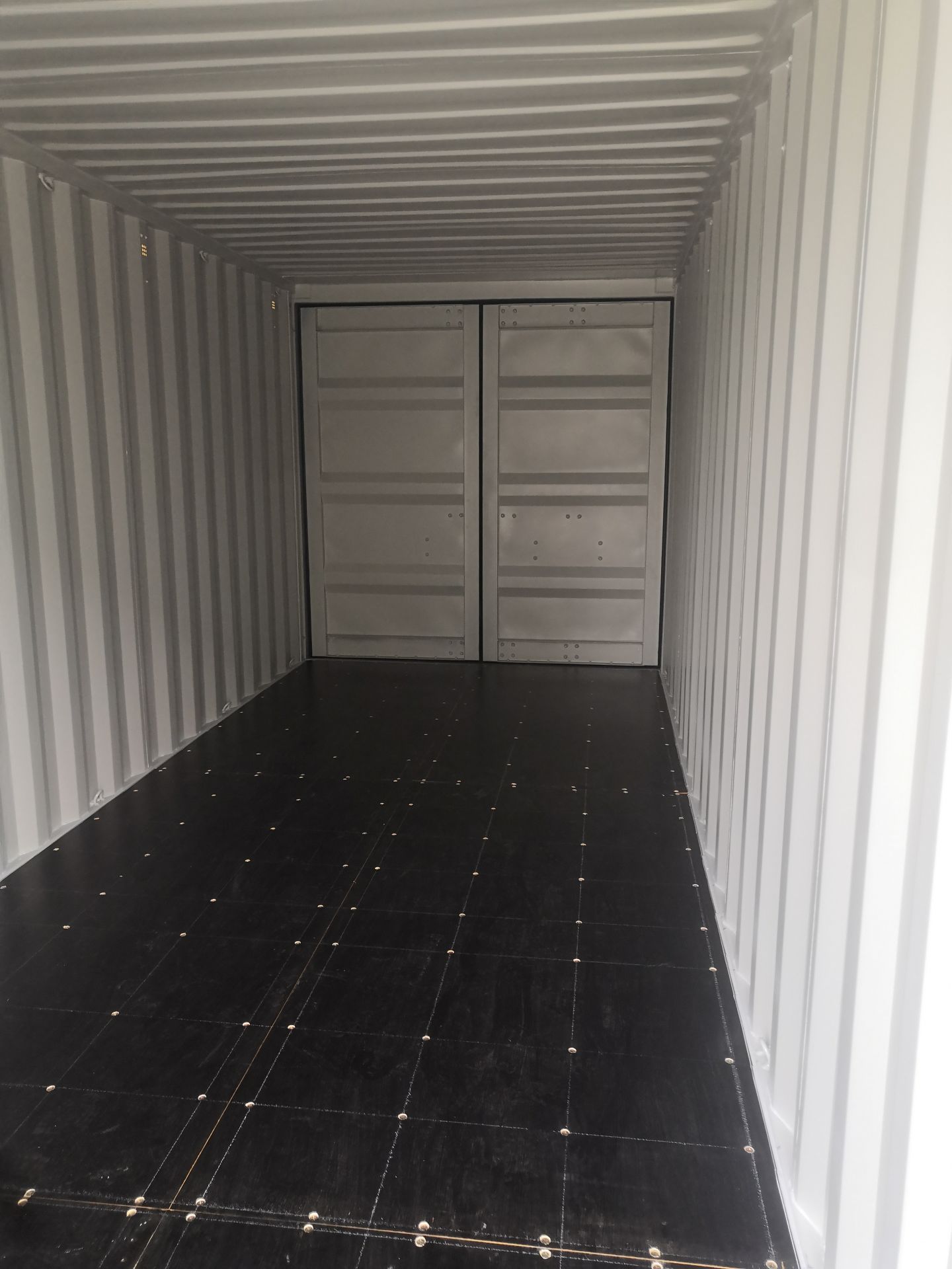 Container maritime 20 pieds Double Door - Premier Voyage - Acier Corten et contreplaqué marine_1