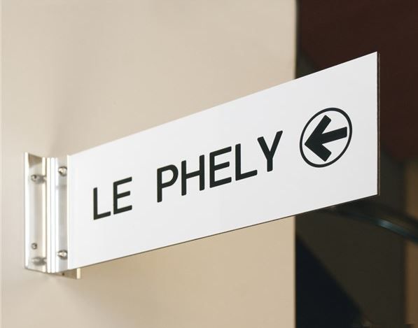 Enseigne drapeau en PVC gravé recto/verso pour extérieur - Direct Signalétique - 102 x 102 mm, résistant UV et intempéries_1