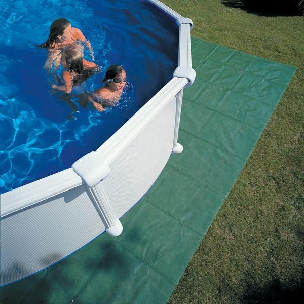 Piscine ovale en acier blanc 8,15m x 4,90m x h: 1,32m - filtration à sable 7m³/h - renforts apparents - liner bleu - échelle de sécurité_1