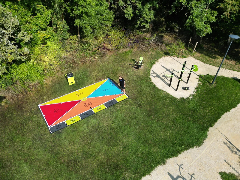 Tapis cardio avec zones définies et application Freetness - LA PISTA_2