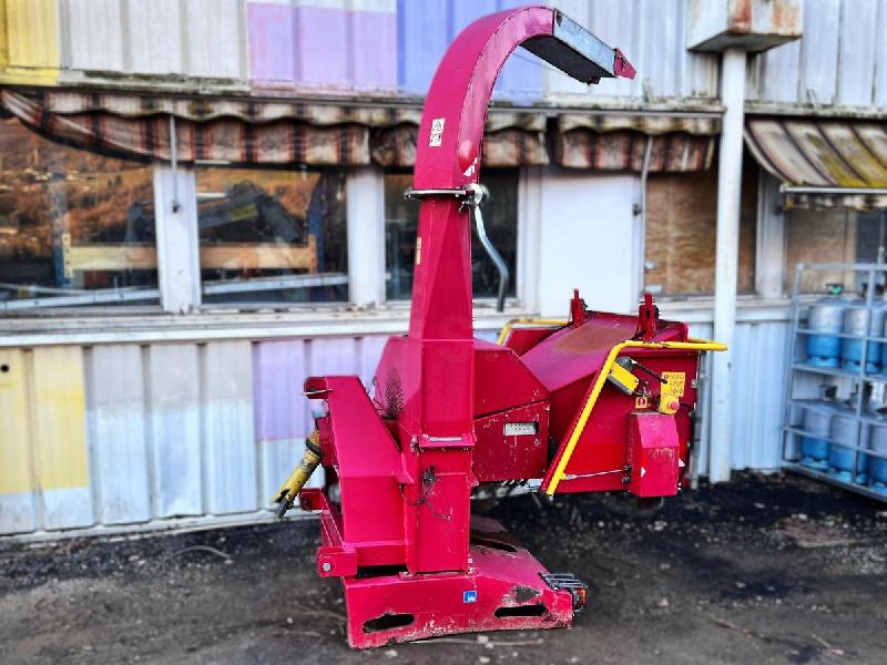 FSI TP250PTO Broyeur à branche arrière tracteur (NET DE TVA)_1