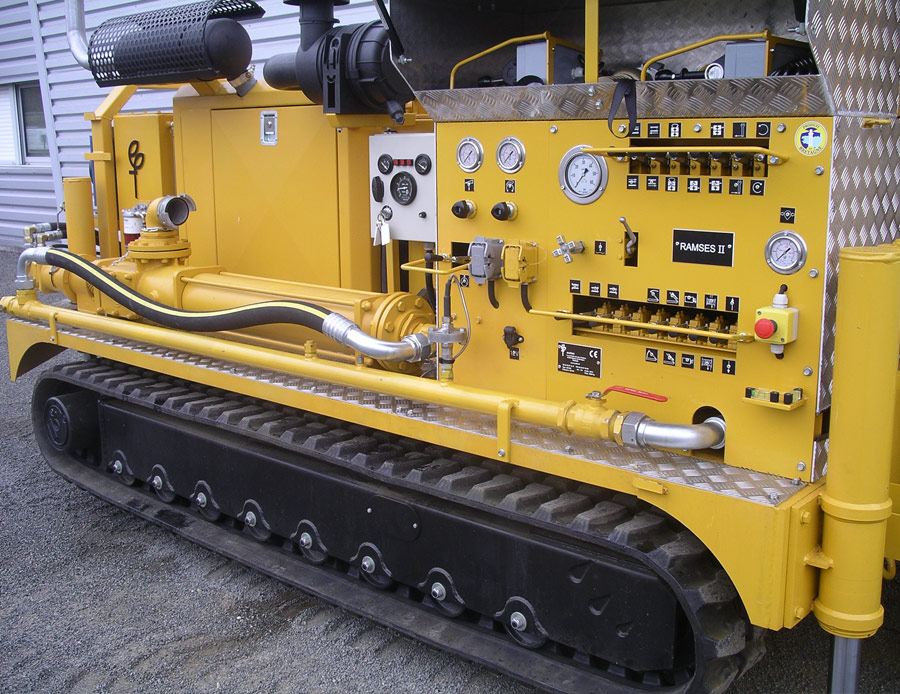 Sondeuse autonome hydraulique sur chenilles caoutchouc - Perkins diesel - 112 cv_1