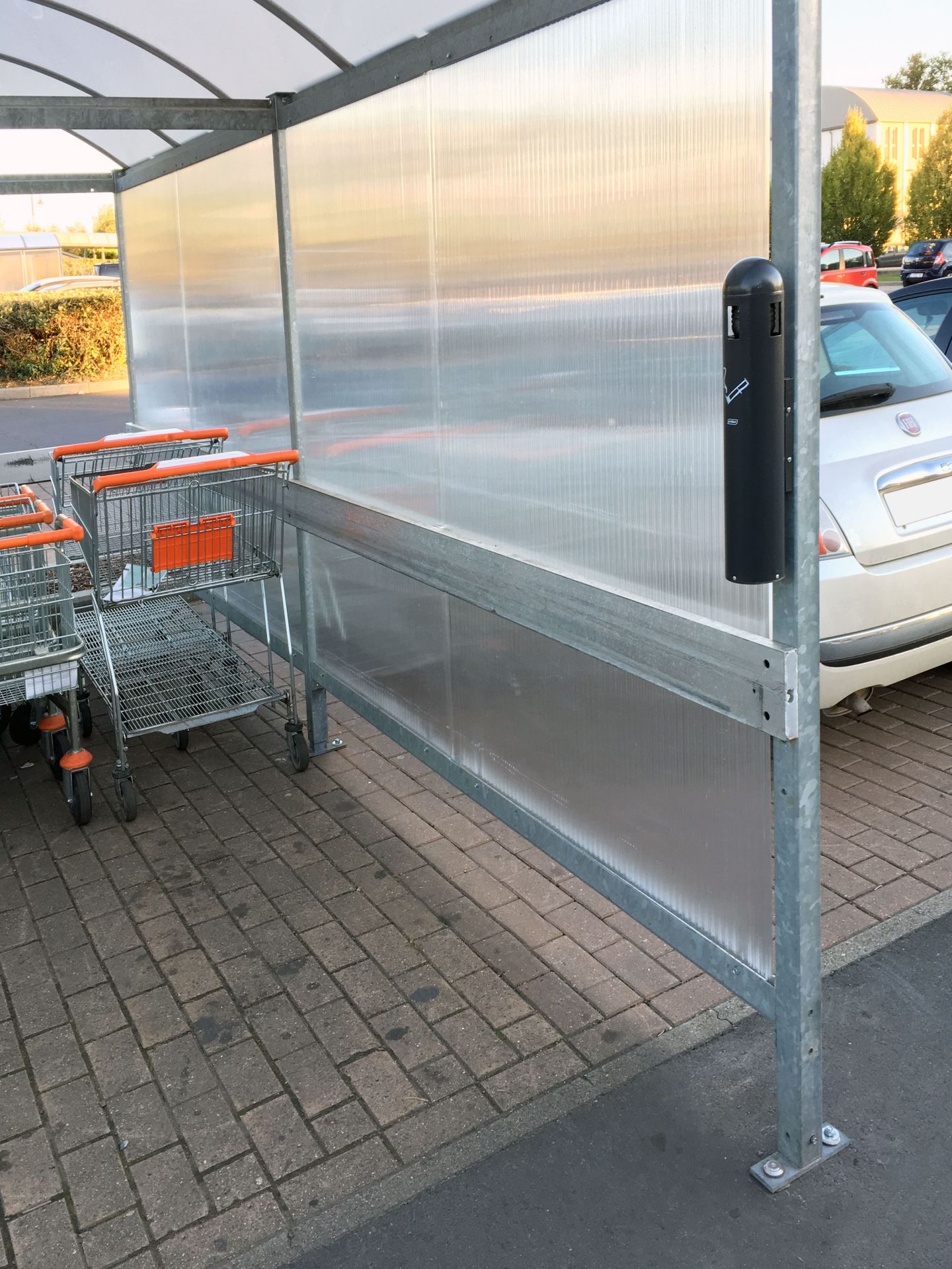 Cendrier mural tubulaire 1.8L - inox ou acier - anti-fumée et résistant à la rouille_1