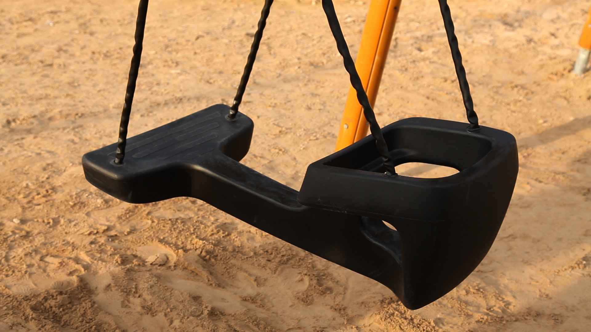 Siège de balançoire Tango pour enfants 1-2 ans avec chaînes durables