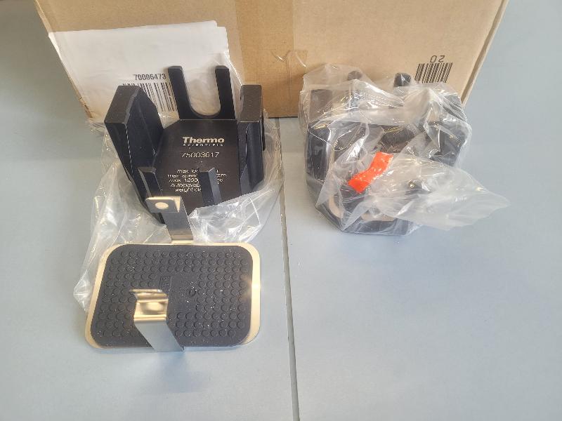 2 godets à microplaques à rotor de centrifugeuse Thermo Scientific 75003617_1