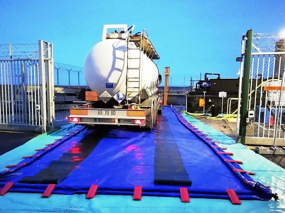 Bacs de rétention souples autoportants ou avec équerres - 45 à 85000L sur mesure - Fabrication française_0
