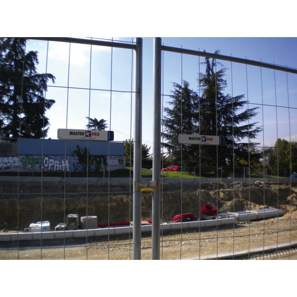 Clôture M350 - panneau grillagé 3472 x 2000 mm - cadre 4 tubes galvanisés_1