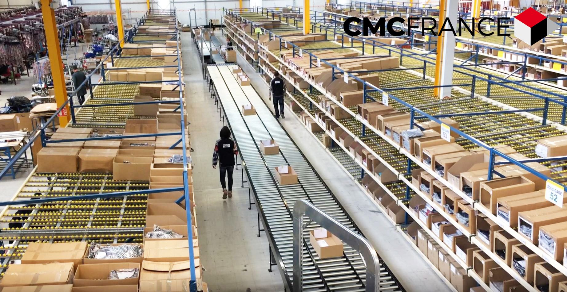 Convoyeur à rouleaux et à bandes - Fabrication et installation sur mesure - CMC France_1