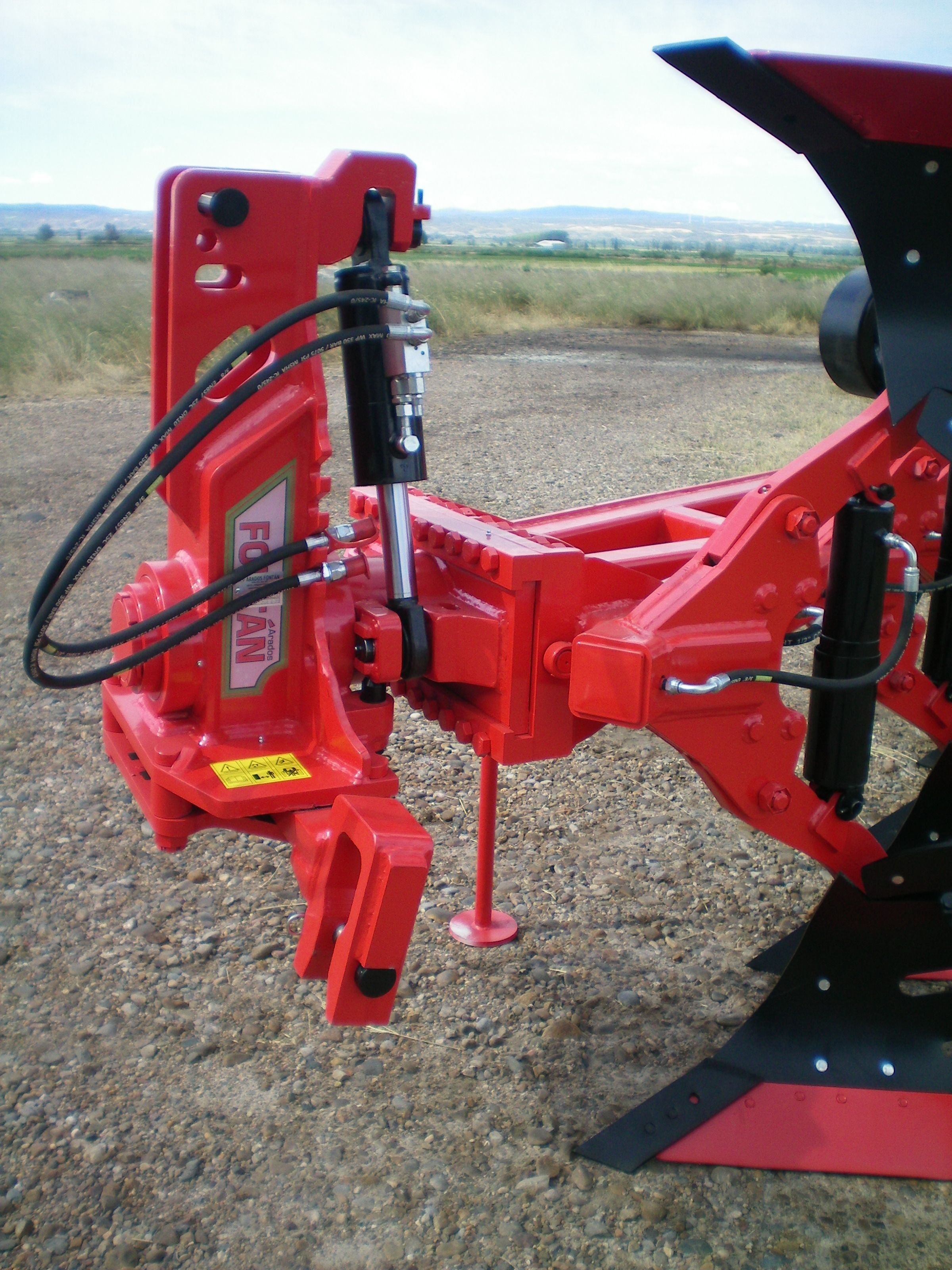 Reforzado - Charrue agricole Arados Fontan - Sécurité Non-Stop hydropneumatique - Distance entre corps 75/80/85 cm_1