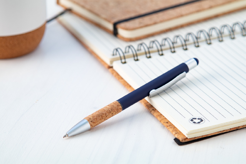 Stylo à bille stylet en aluminium - finition mat avec embase en liège naturel - encre bleue_1