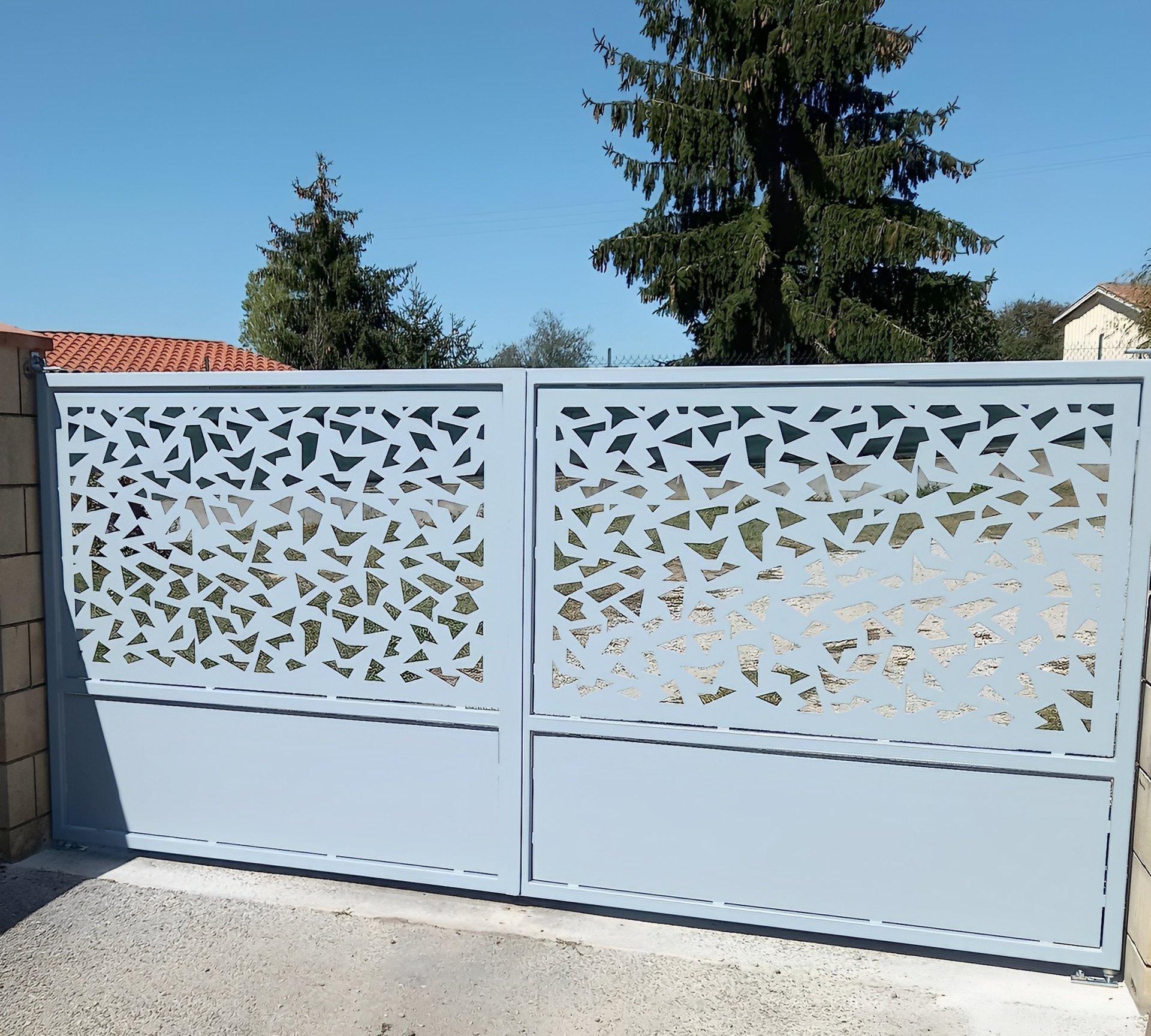 Portail battant métallique - acier thermolaqué - 3m x 1,5m - motif personnalisable_1