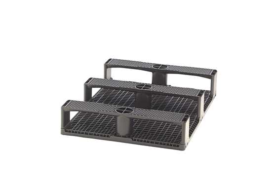 Palette plastique multi usages à semelles - MED68/PP/3S, réutilisable et recyclable, format 600x800 mm_1
