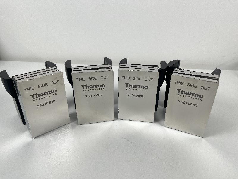 Godet Thermo Scientific pour plaque PCR | 75003618_1