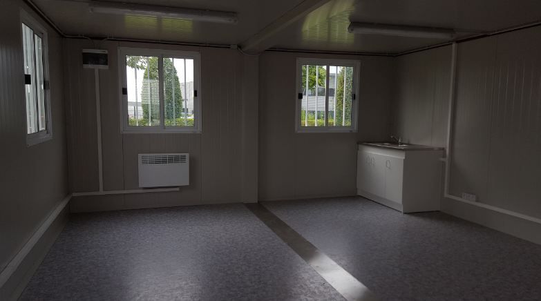 Bureau modulaire - 5 modules pour réunion avec chauffage et climatisation - Dimensions L.6.09m x l.12.10m - Surface 75m²_1