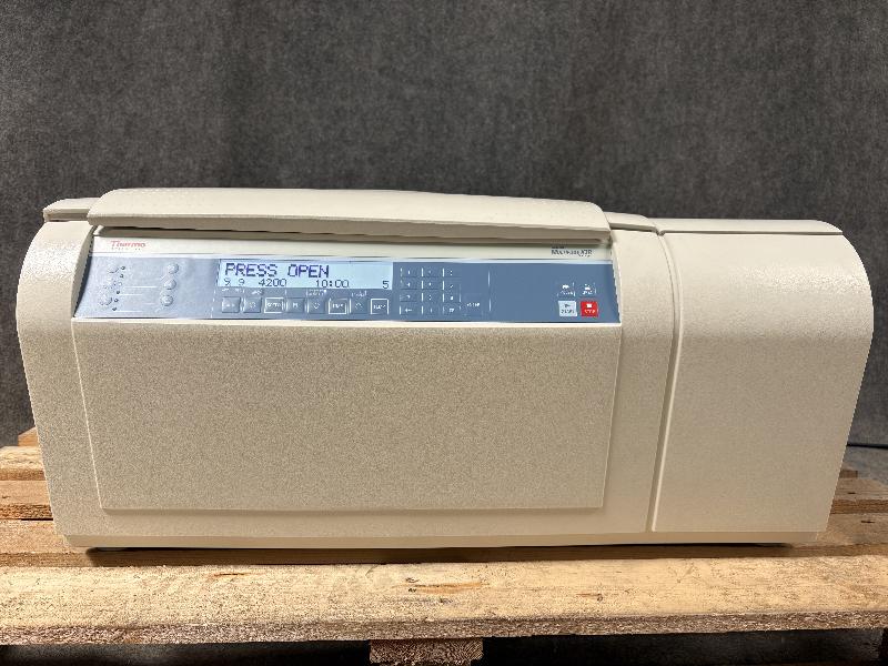 Centrifugeuse Thermo Scientific Heraeus Multifuge X3R_1