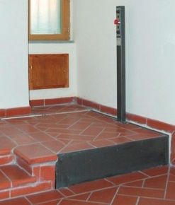 Élévateur ONESTEP pour utilisateurs à mobilité réduite